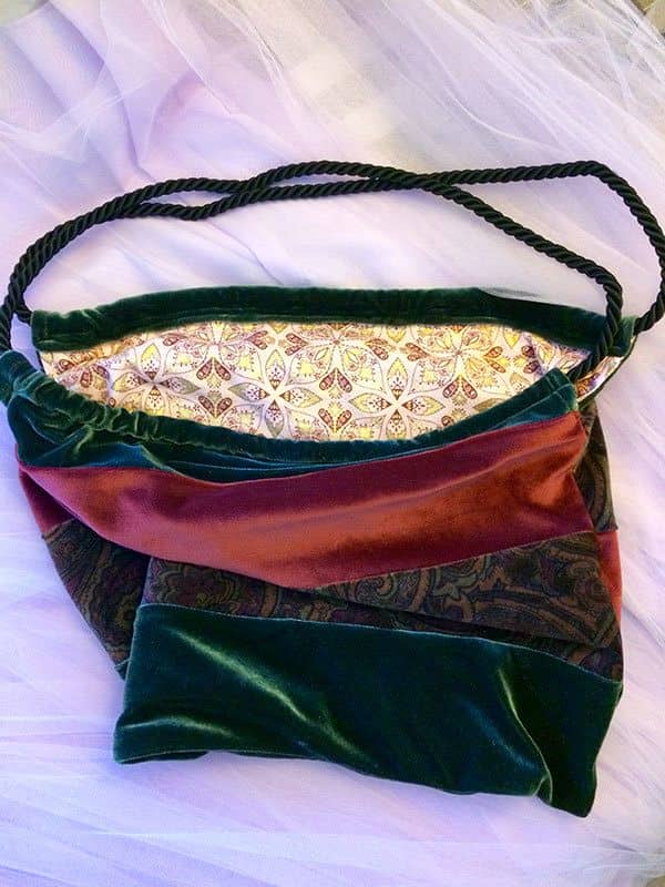 anns-velvet-bag.slouch,bag, craft, sewing