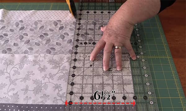 christmas table runner tutorial