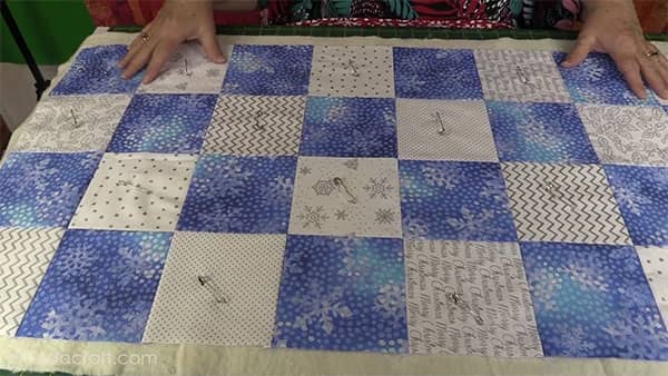 christmas-table-runner,quilting, sewing, www.alandacraft.com, craft, 