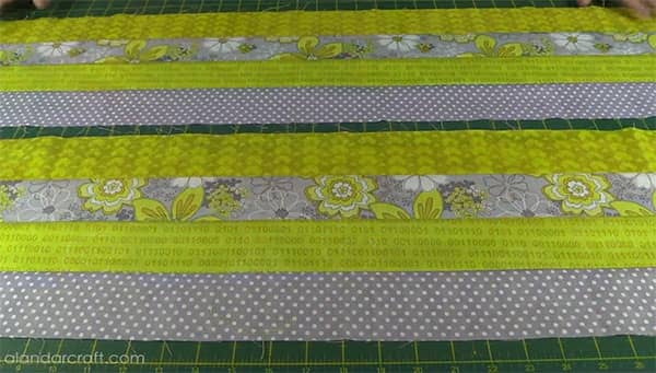 jelly roll cushion cover tutorial