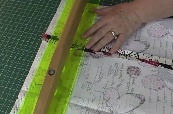 last minute table runner tutorial