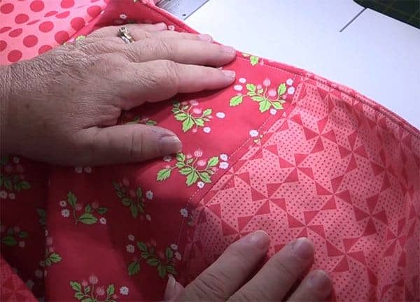 moda layer cake baby quilt tutorial