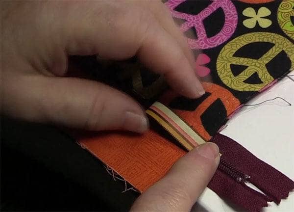 easy step by step zipperd purse tutorial