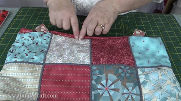 couched patchwork tote bag, bag tutorial, charm square tote bag, quilting, sewing