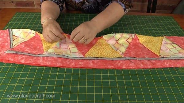 triangle-table-runner,quilting,craft,sewing