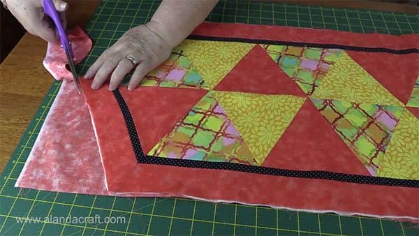 triangle-table-runner,quilitng, craft, sewing