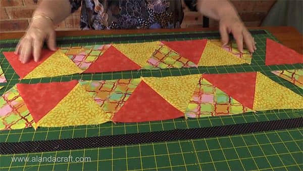 triangle-table-runner,quilting,sewing,craft